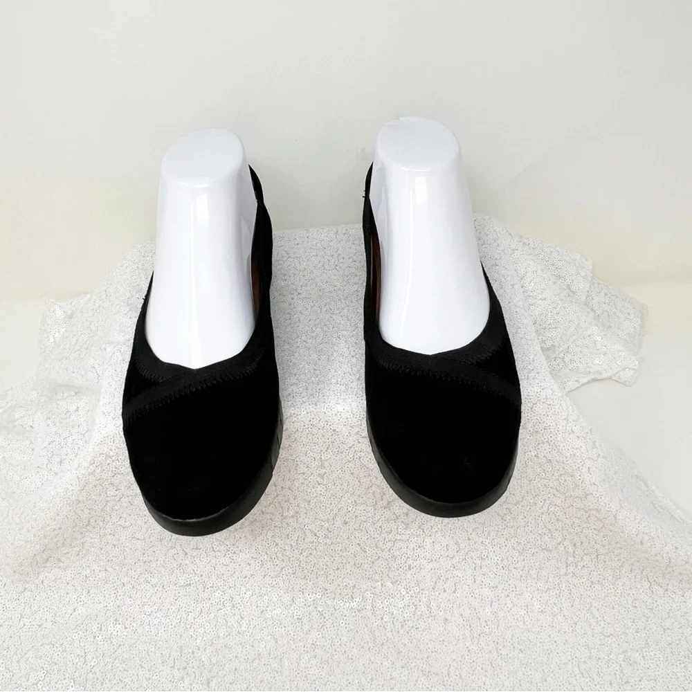 Clarks Artisan Daelyn Hill comfort black suede shoes